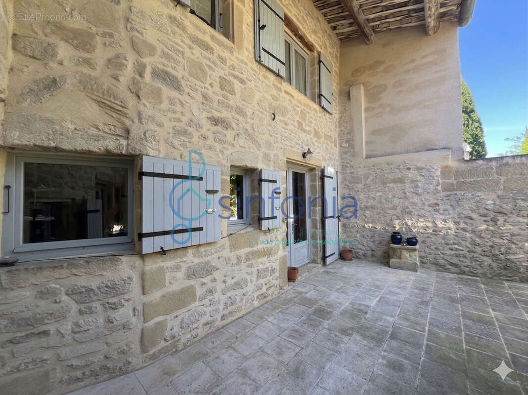 Maison à UZES