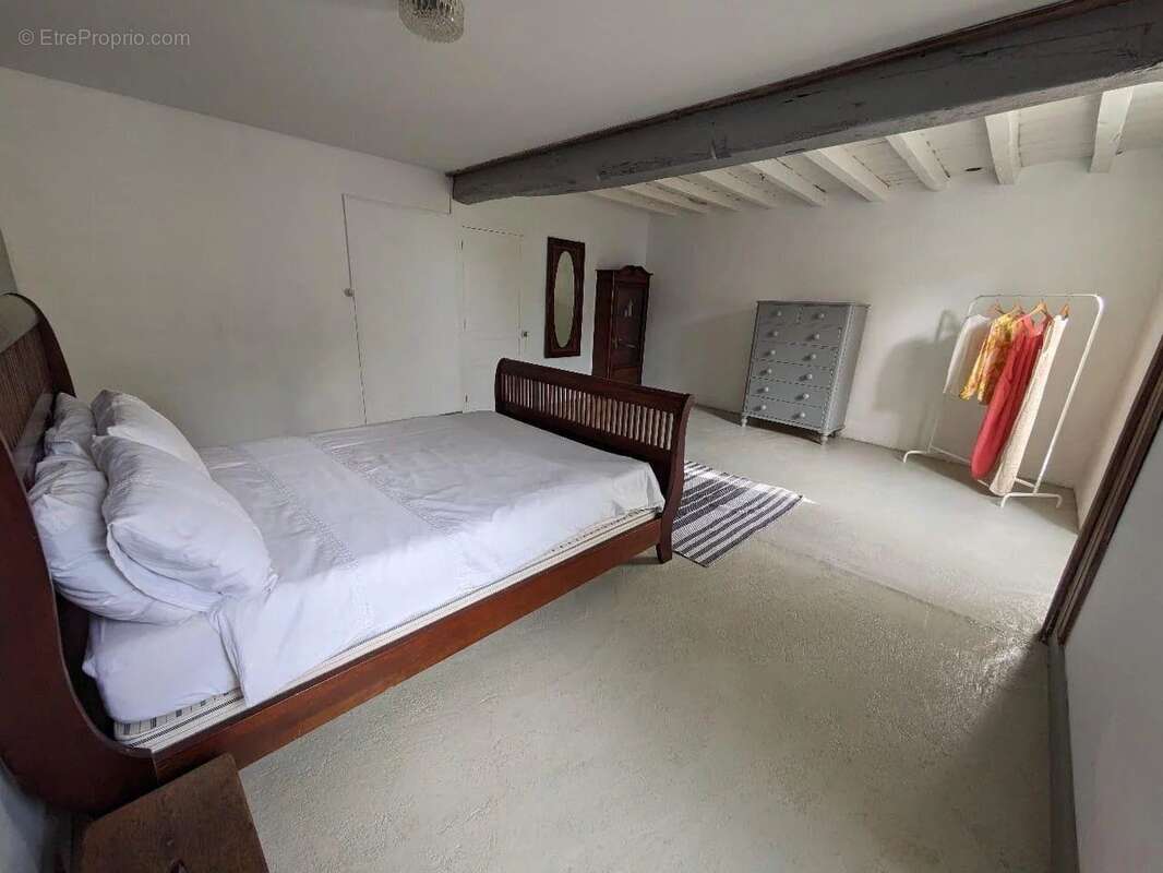 Maison à AUBETERRE-SUR-DRONNE