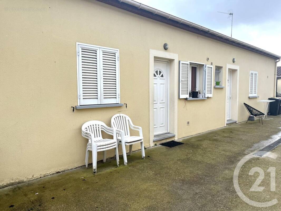Appartement à SAINT-MAUR-DES-FOSSES