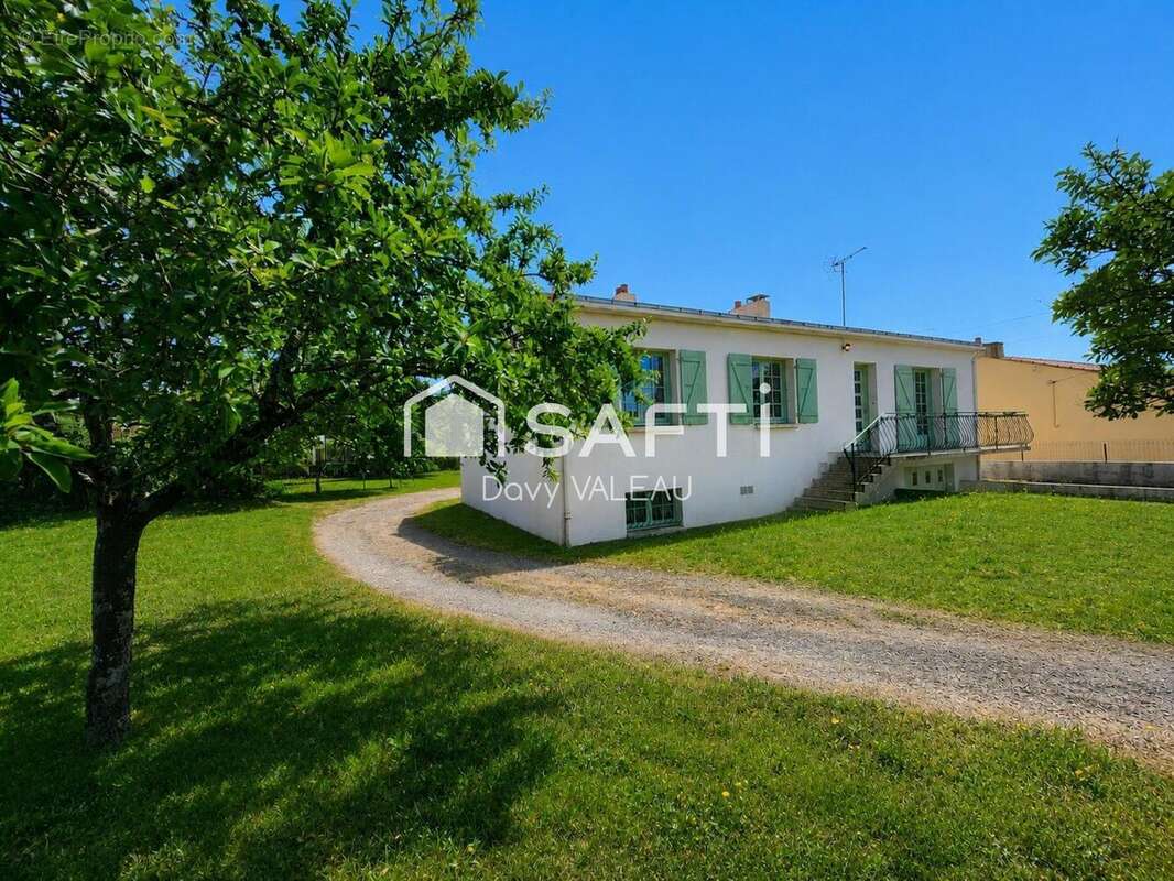 Maison 123 m² à Bournezeau  - photo 5