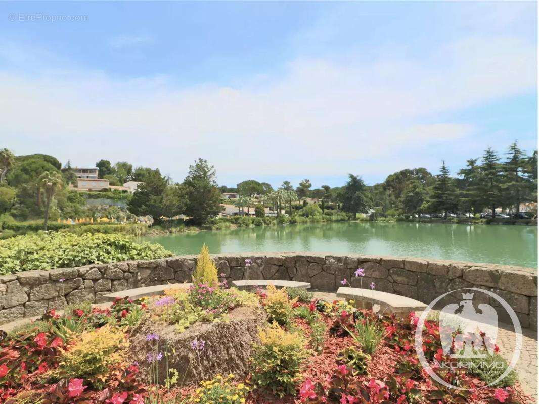 Maison à VILLENEUVE-LOUBET