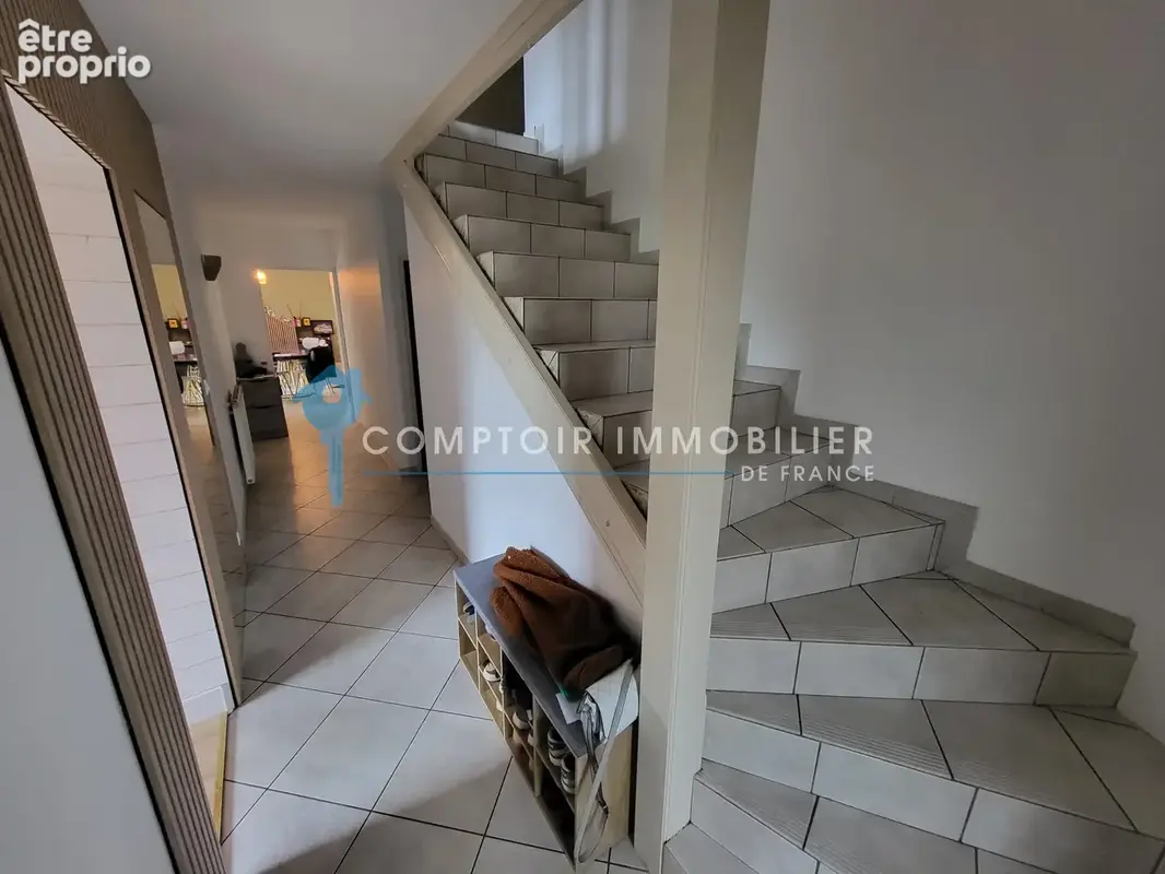 Ardèche (07) A vendre St-Michel-d'Aurance - Superbe Maison individuelle T6 sans travaux (156m2) habitable. - photo 11
