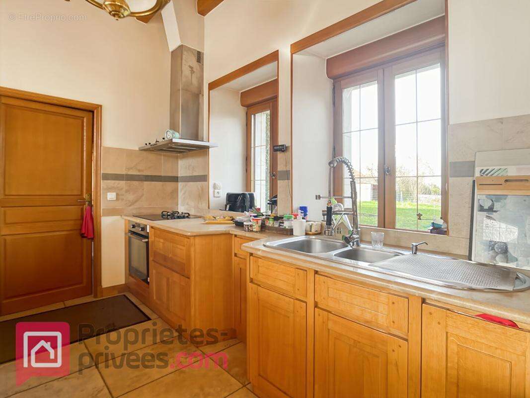 Maison à PRECY-LE-SEC