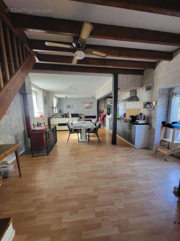 Maison à THURE