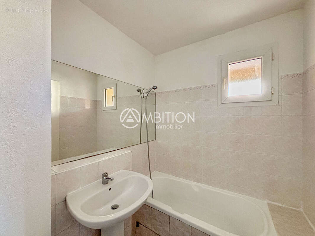 Appartement à SAINT-RAPHAEL