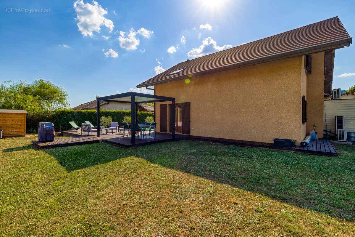 Maison à SAINT-PIERRE-DE-CURTILLE