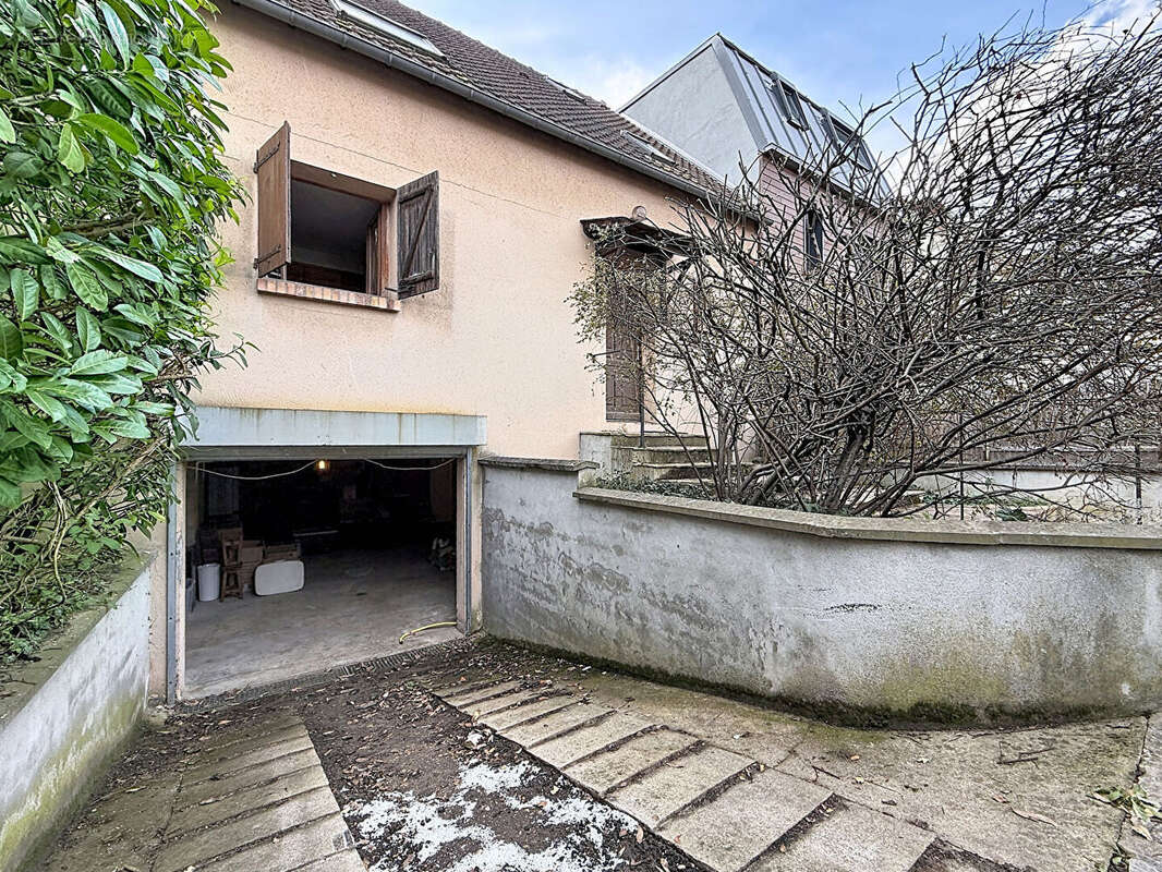 Maison à NANTERRE