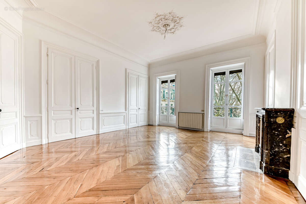 Appartement à LYON-6E