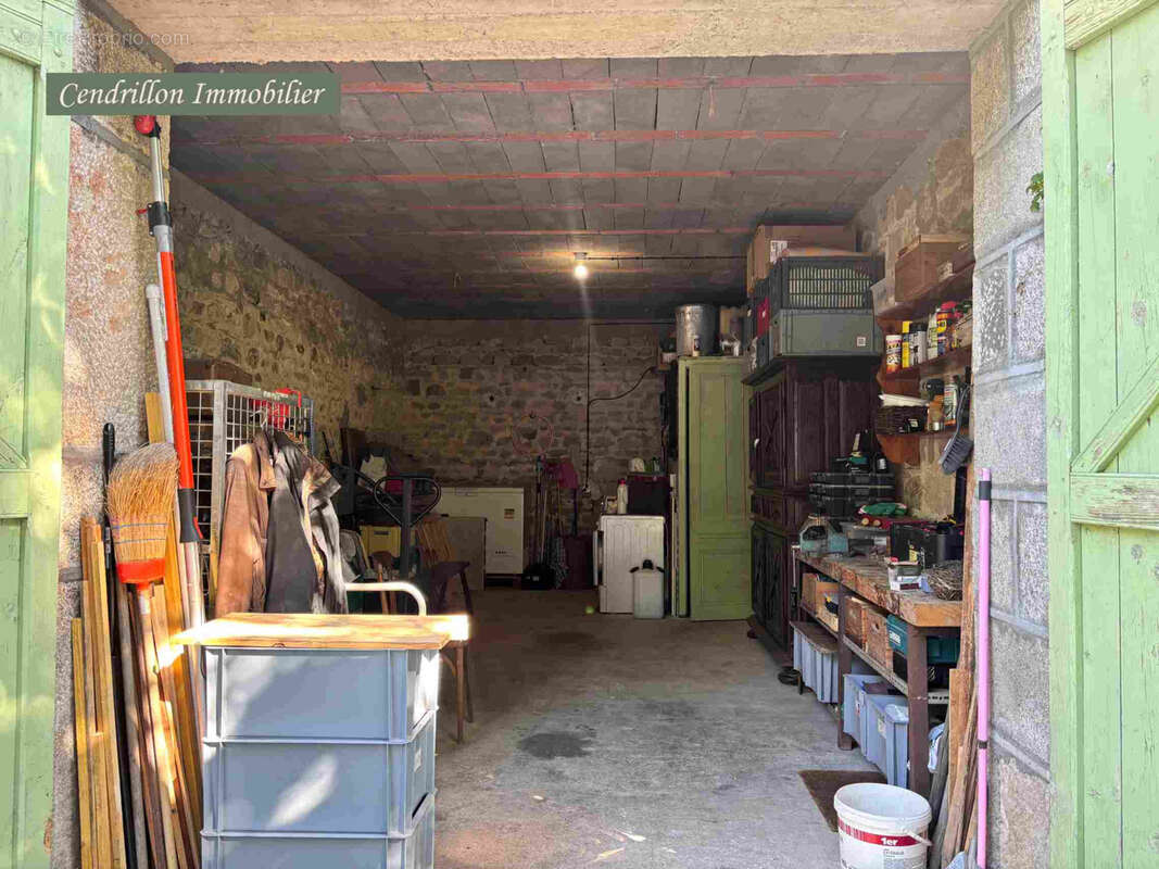 Maison en pierres 120m2, dépendances, grange et terrains, typique du bien Creusois idéal, situé dans le Parc N - photo 22