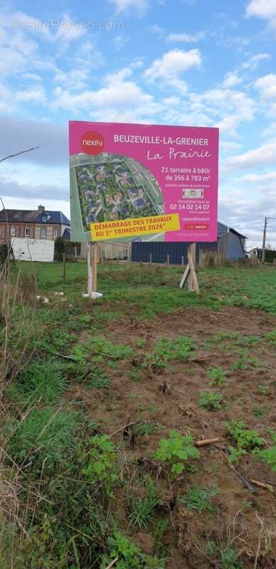 Terrain à BEUZEVILLE-LA-GRENIER