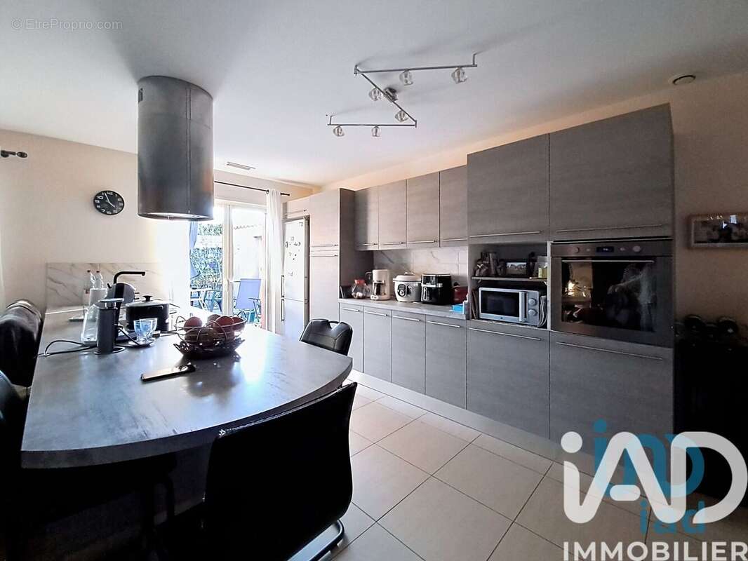 Photo 2 - Maison à VILLEMOLAQUE