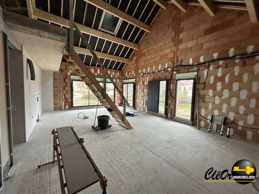 Maison à CHATENOY-EN-BRESSE