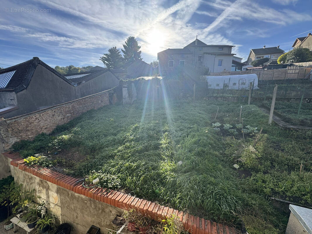 Photo 1 - Appartement à COURS-LA-VILLE