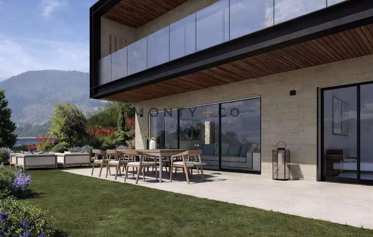 Appartement à EZE