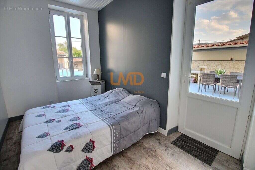 Maison à SAINT-JEAN-D&#039;ANGELY