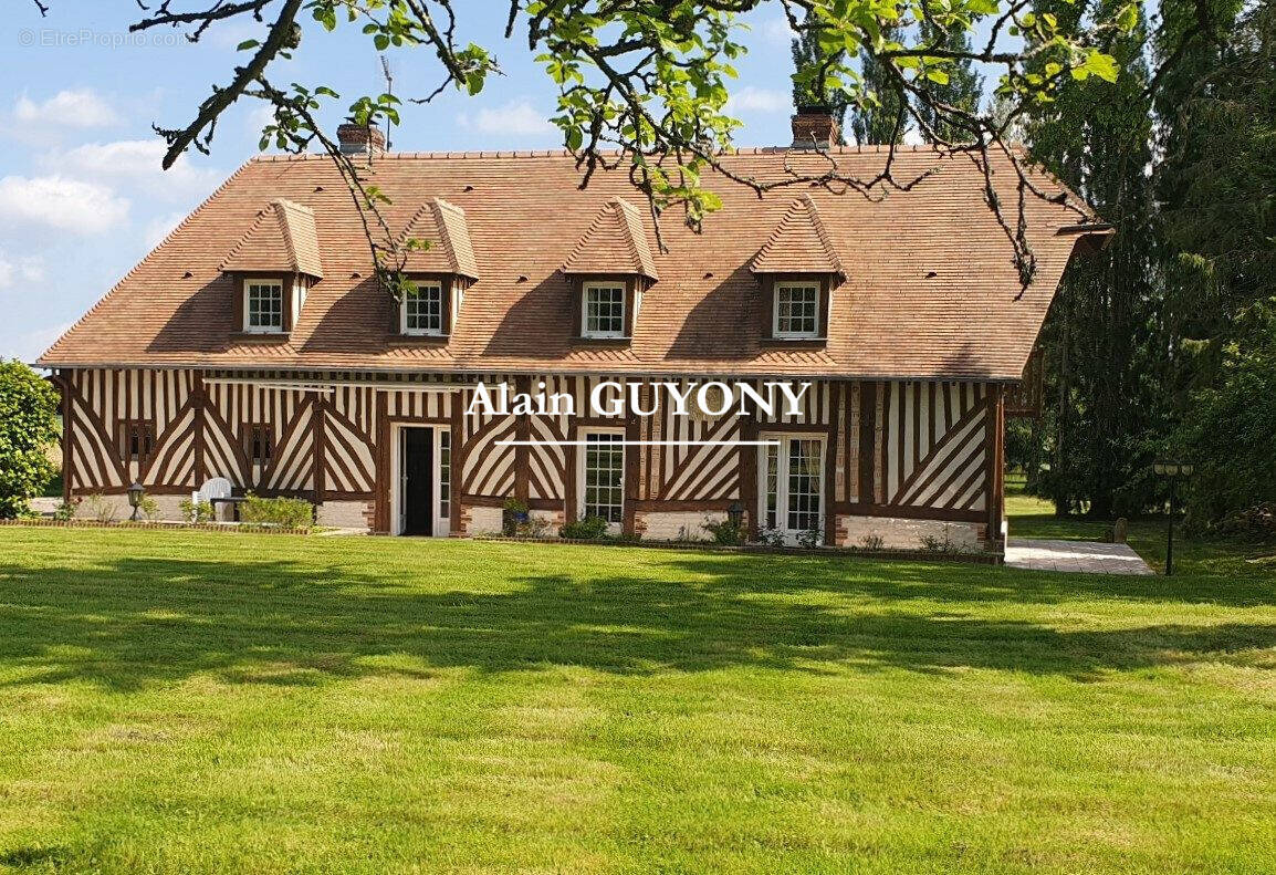 Maison à PONT-L'EVEQUE