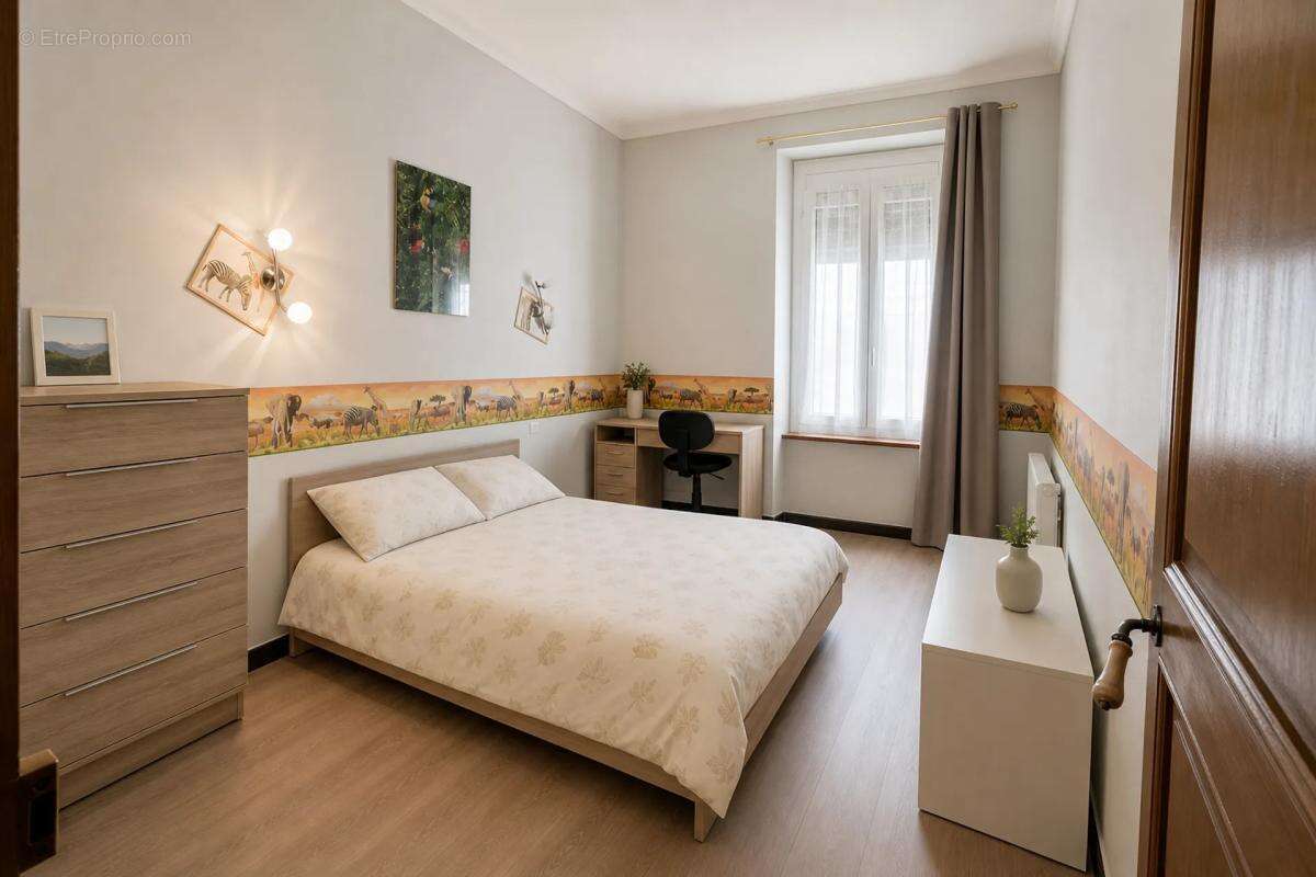 Maison lumineuse 5 chambres à Lézignan-Corbières  (vendu loué) - photo 3