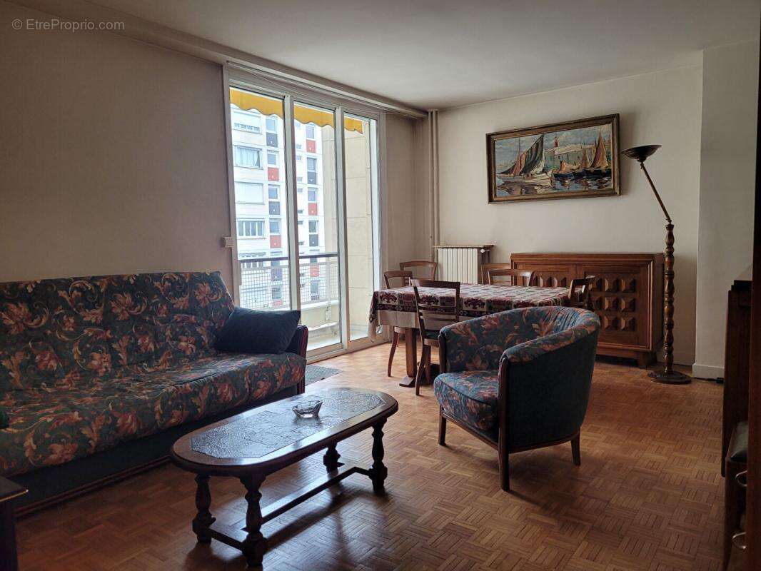 Appartement à PARIS-12E
