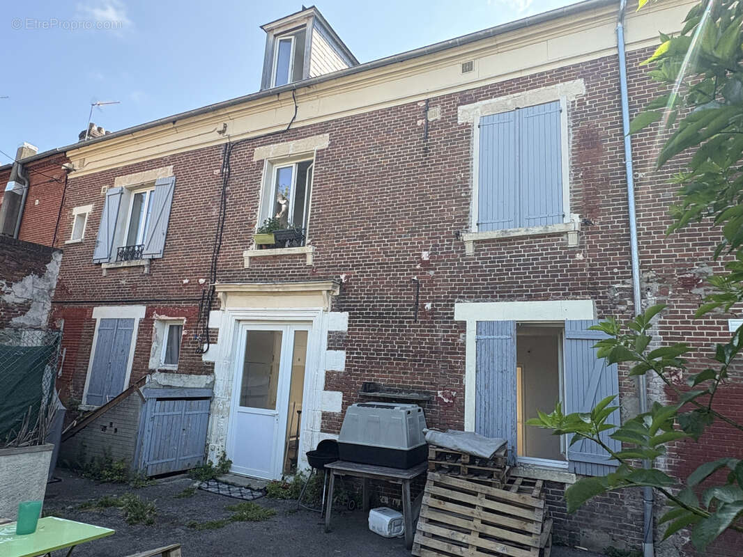 Appartement à MERU