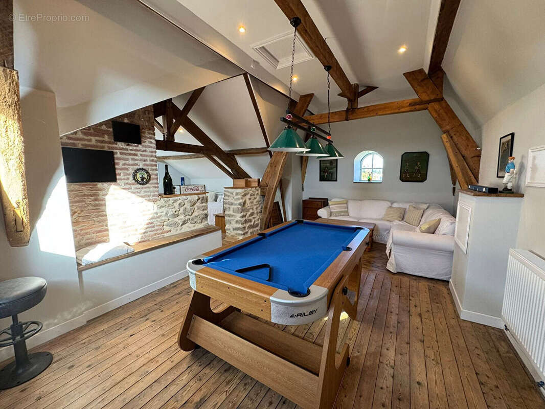 Maison à CHATEAUPONSAC