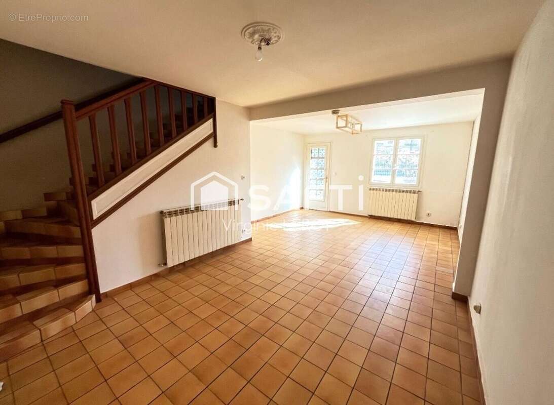 Maison 71 m² à Lacroix-Saint-Ouen  - photo 3