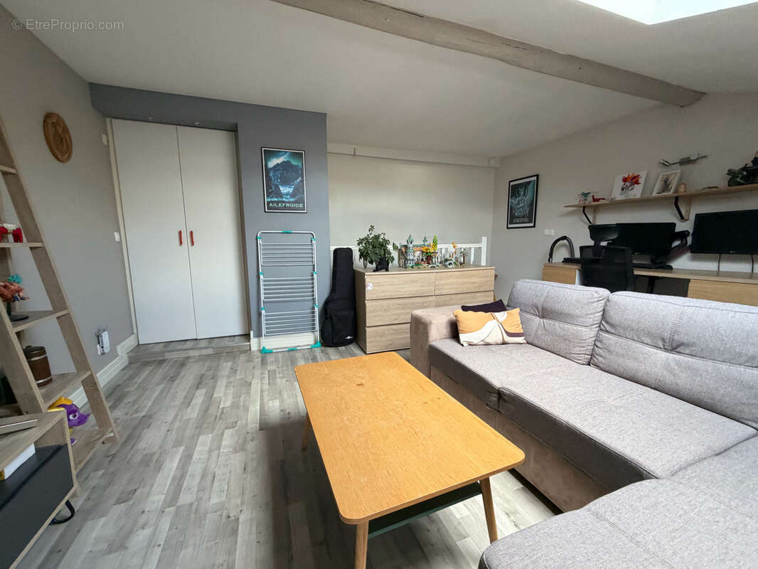 Maison à ARS-SUR-MOSELLE