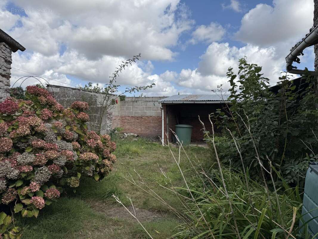 Maison à CHAUDRON-EN-MAUGES