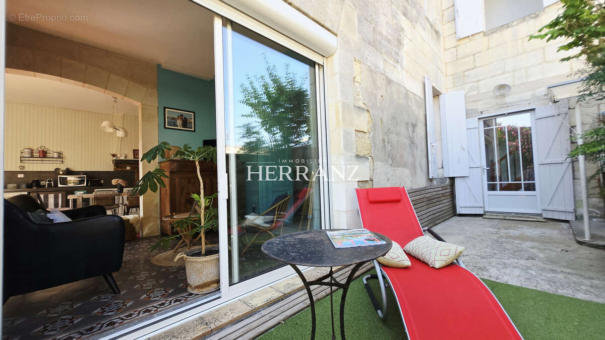 Maison bourgeoise - Coeur de Bastide 220m2 - Jardin arboré et garage attenant - photo 15