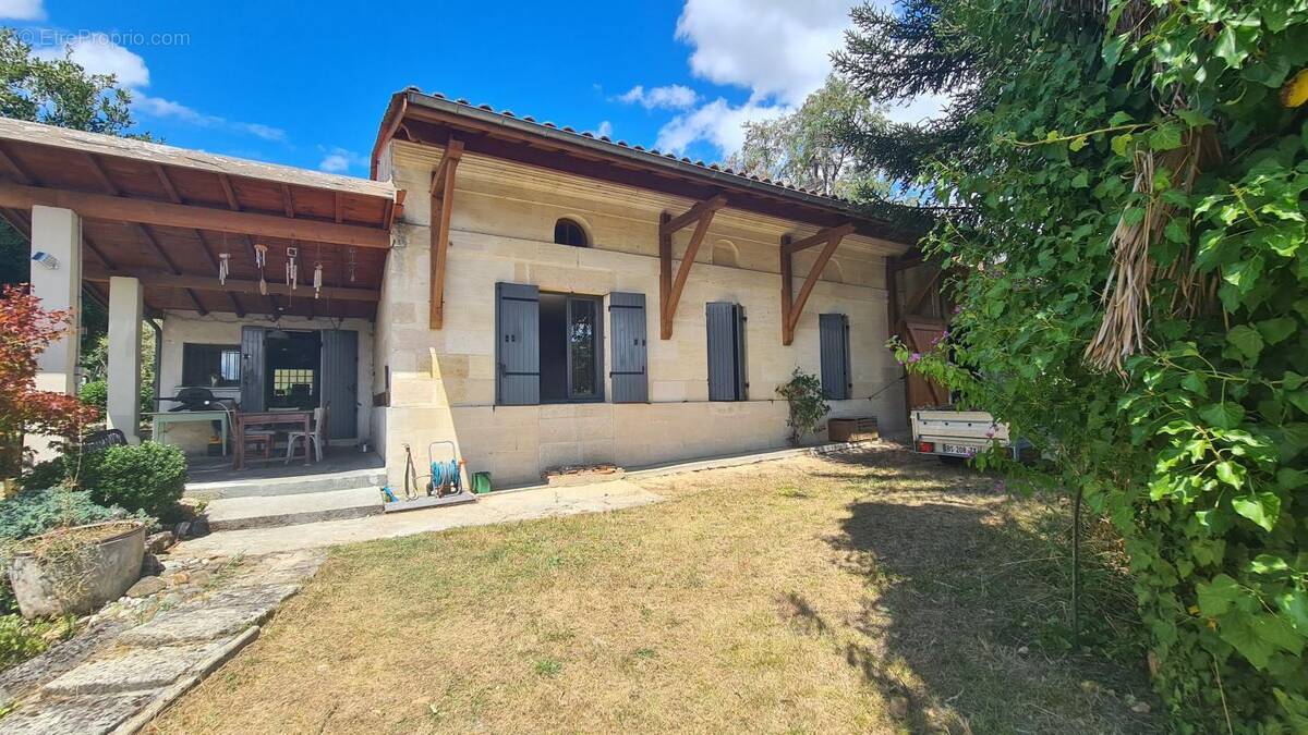 Maison à BOURG