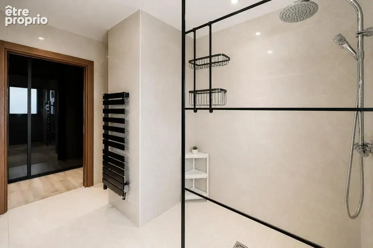 Maison de 8 pièces de 263 m² à Rumilly - photo 8