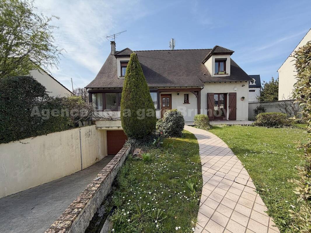 Facade - Maison à BRUNOY