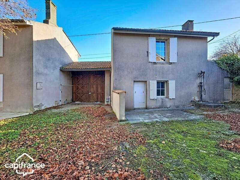 Maison à SAINTE-VERGE