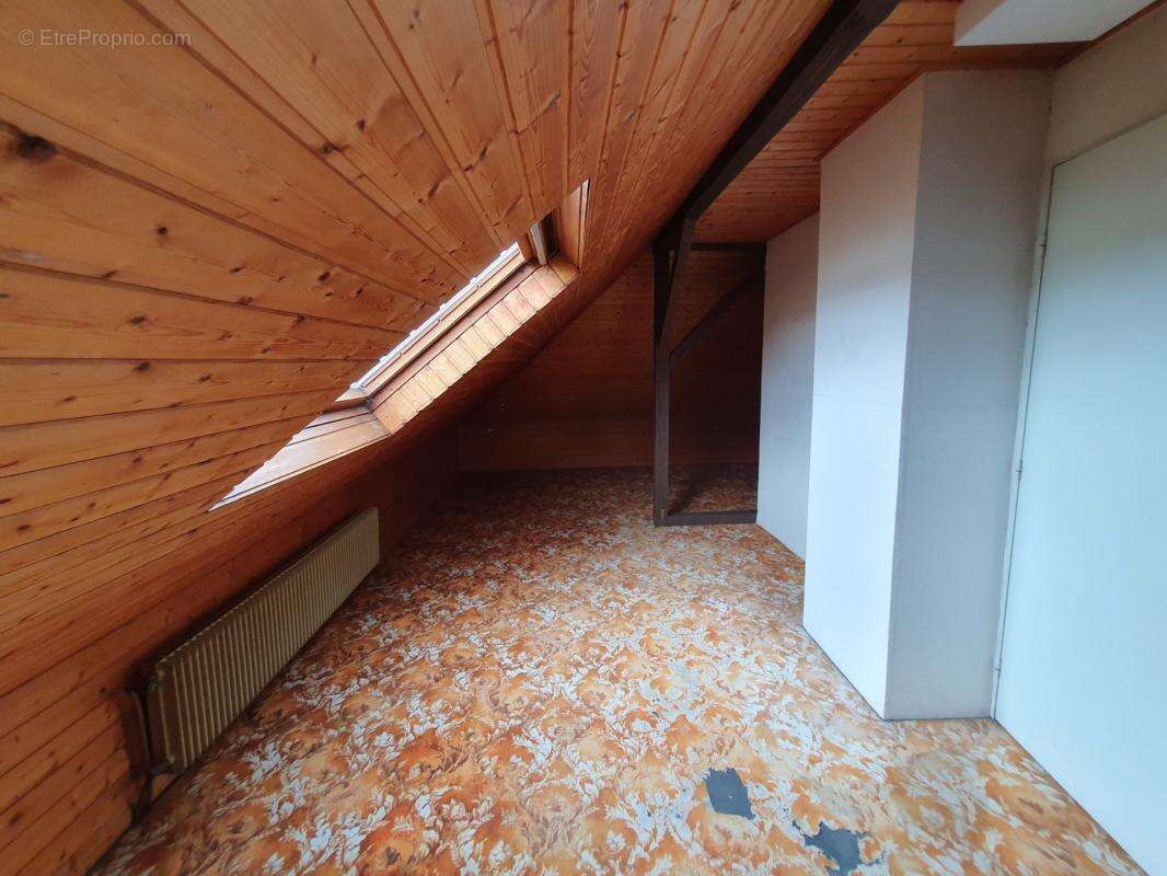 REICHSTETT – Une maison familiale pleine de charme et de possibilités, à seulement 10 minutes de Strasbourg - photo 8