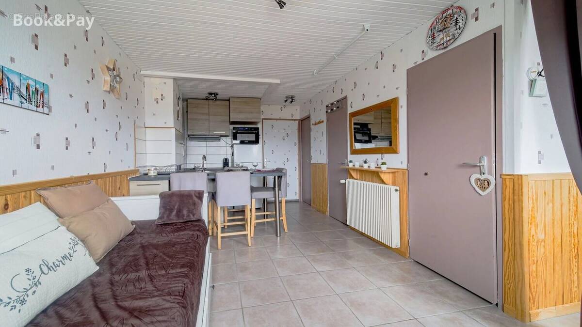 Appartement à LES ANGLES