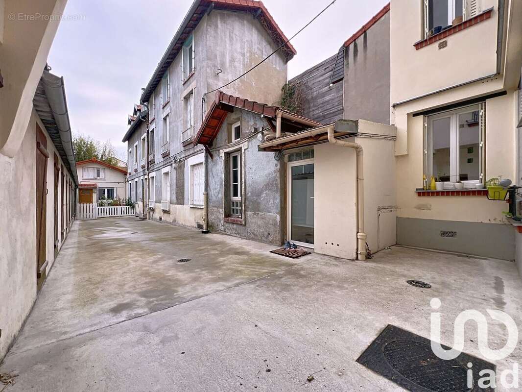 Photo 8 - Appartement à COLOMBES