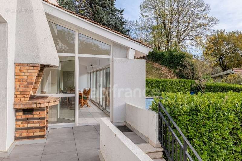 Maison à RILLIEUX-LA-PAPE