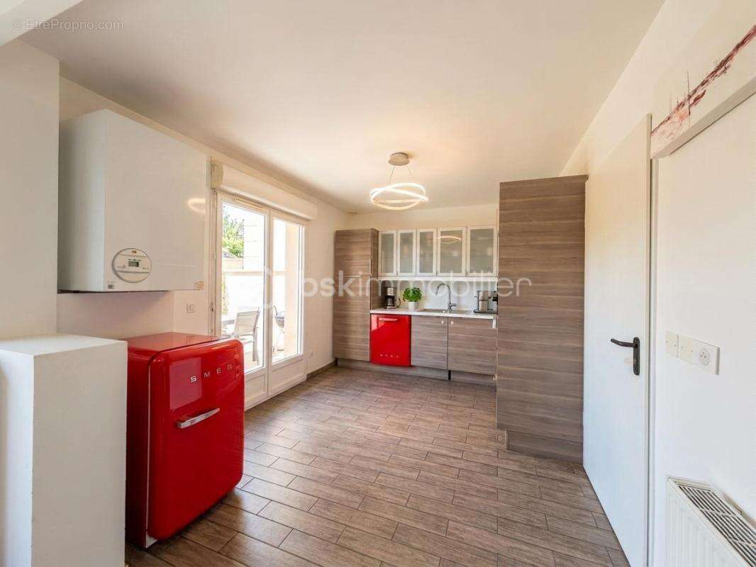 Maison à LA QUEUE-EN-BRIE