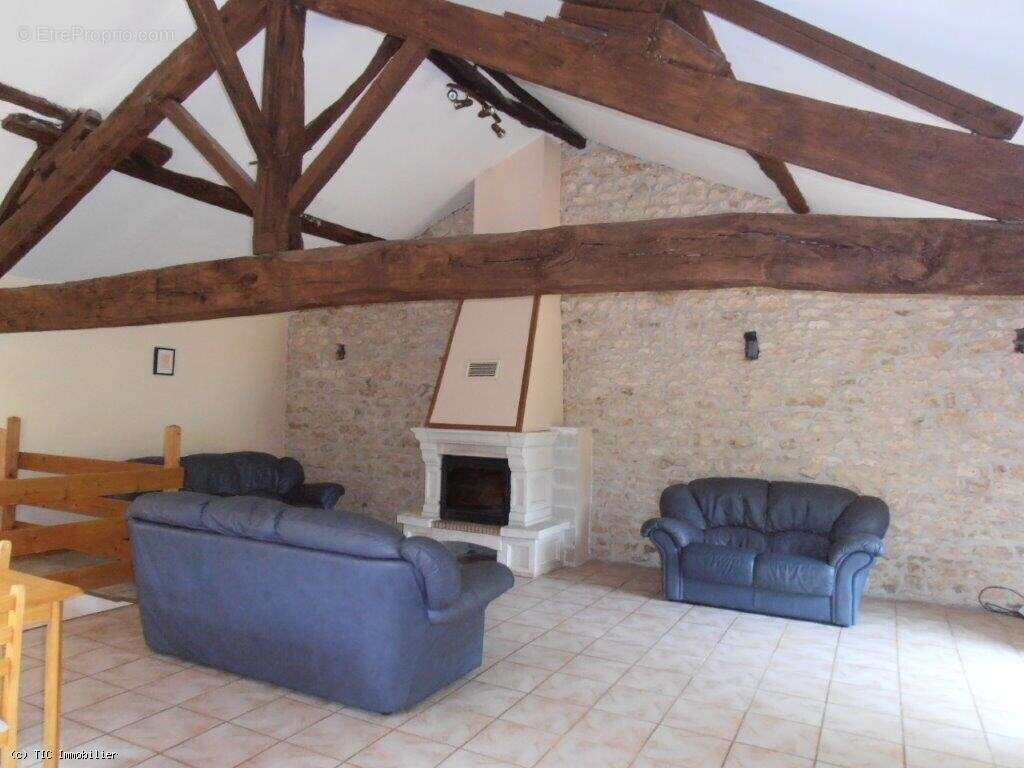 Jolie Maison En Pierre Proche Ruffec - photo 7