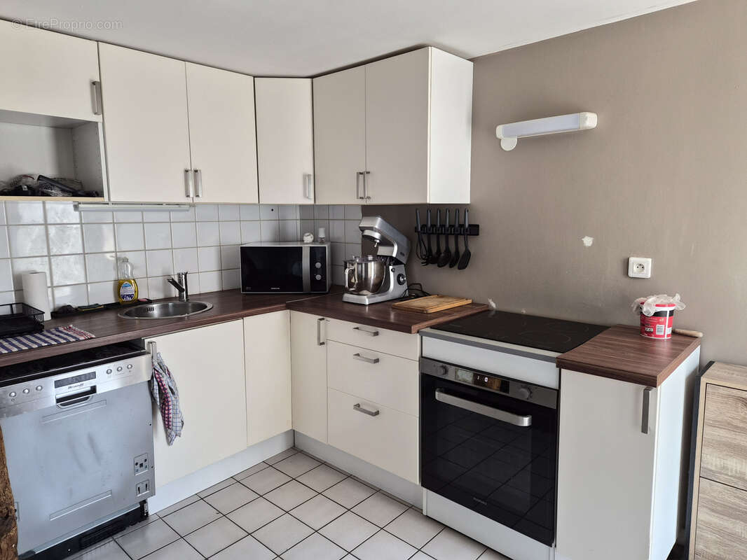 Appartement à AULNAY-SUR-MAULDRE