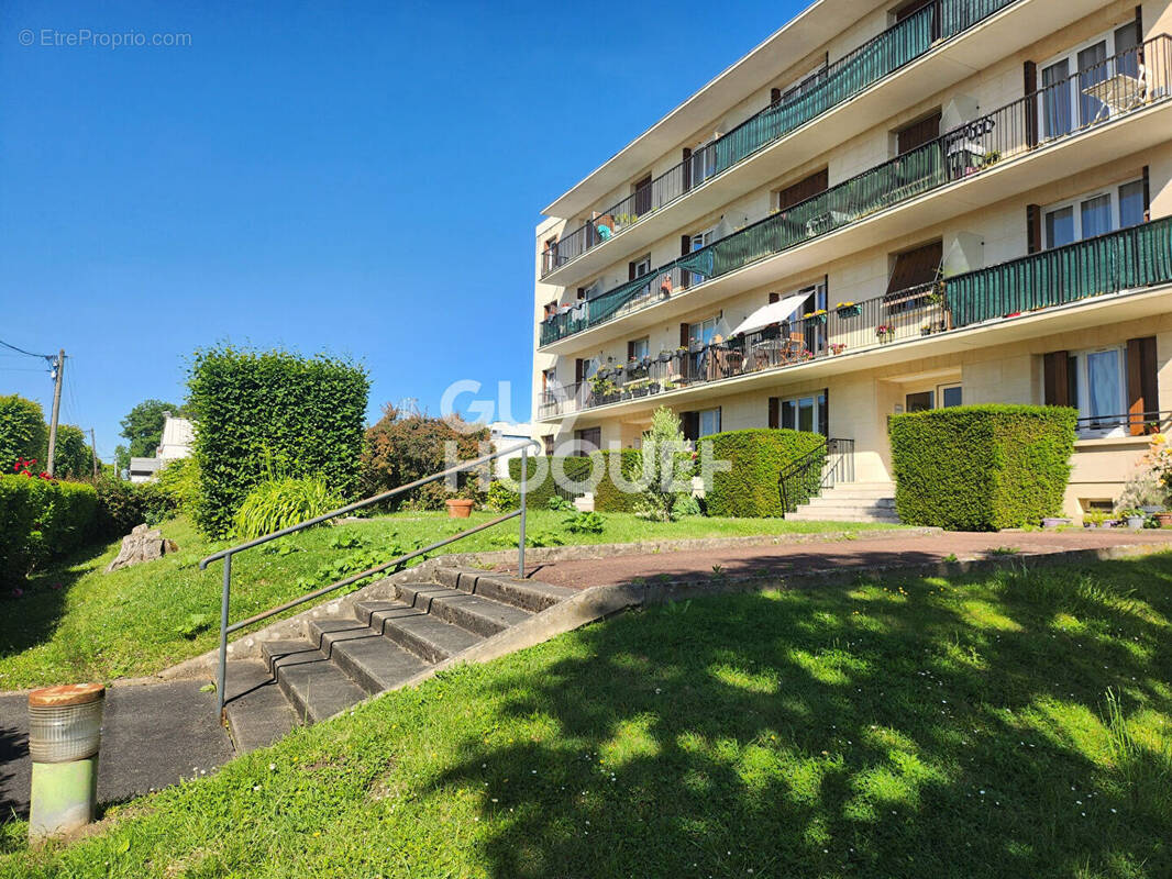 Appartement à GRETZ-ARMAINVILLIERS