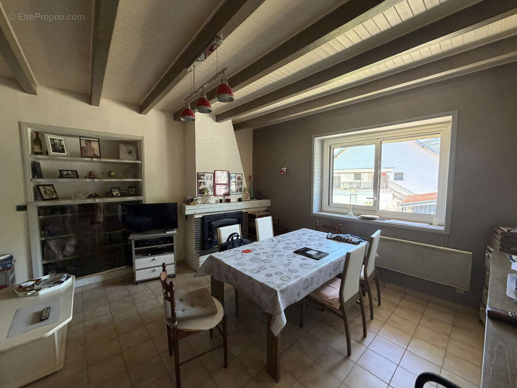 Vaux les Saint Claude, Maison de village avec garage et terrain non attenants - photo 3