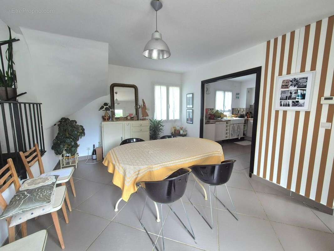 Photo 5 - Maison à VERT