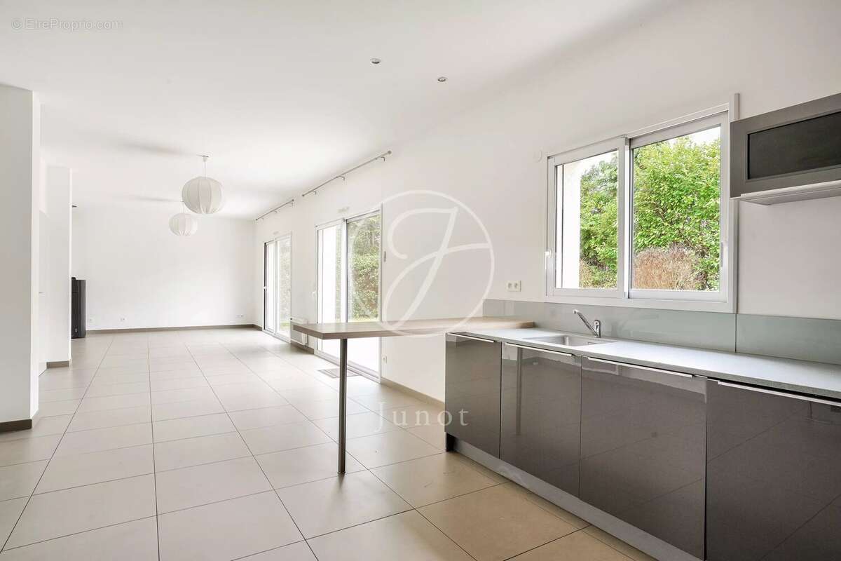 Maison à CROISSY-SUR-SEINE