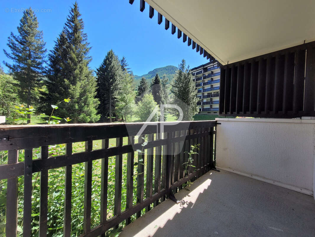 Appartement à LA SALLE-LES-ALPES