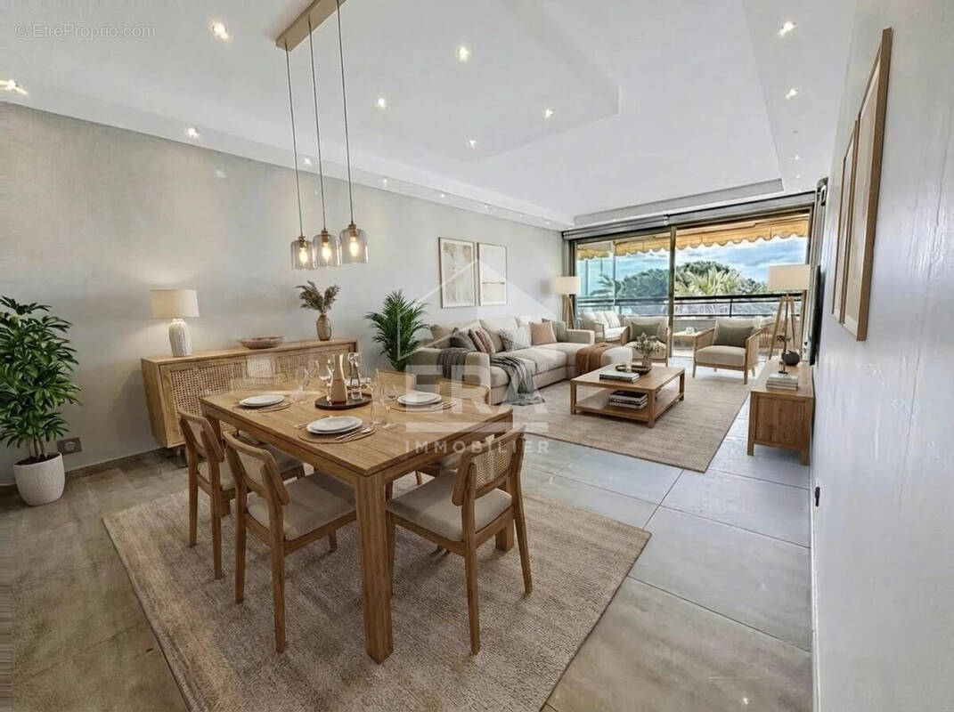 Photo Appartement à Antibes au prix de 1 225 000€