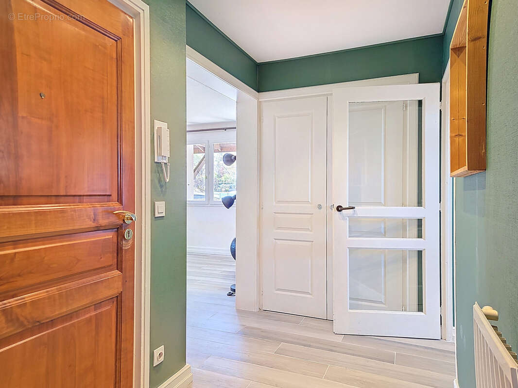 Appartement à SAINT-ISMIER