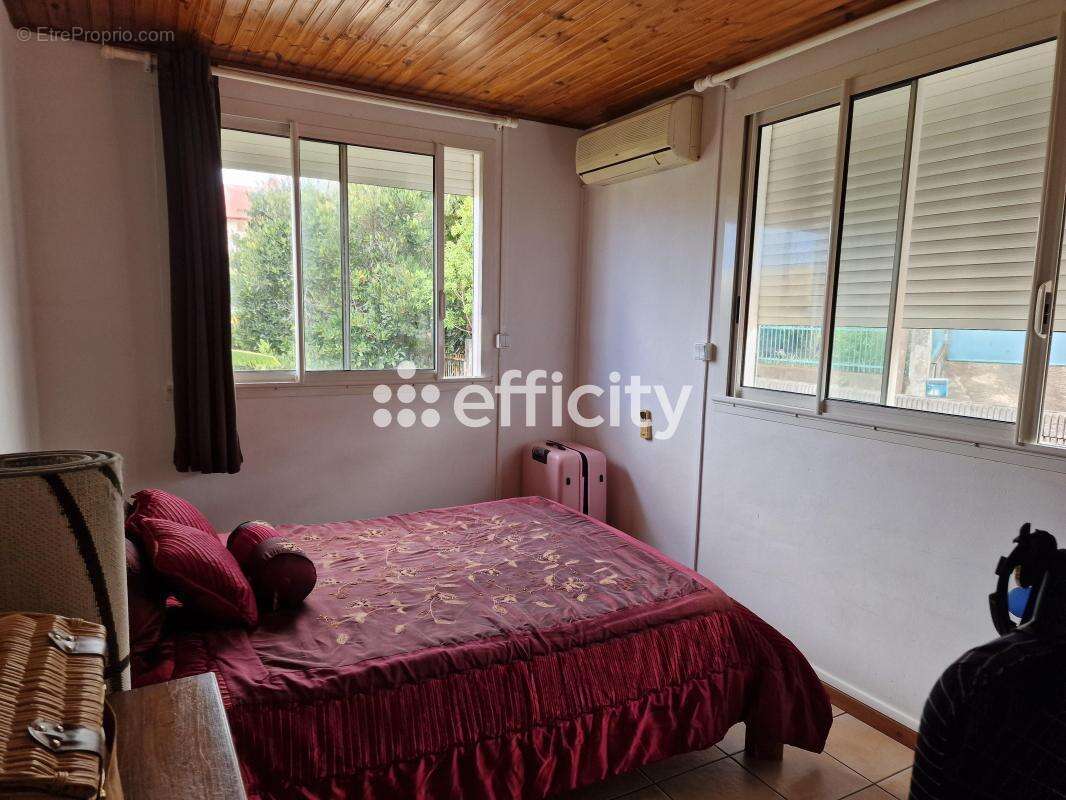 Maison à SAINT-DENIS