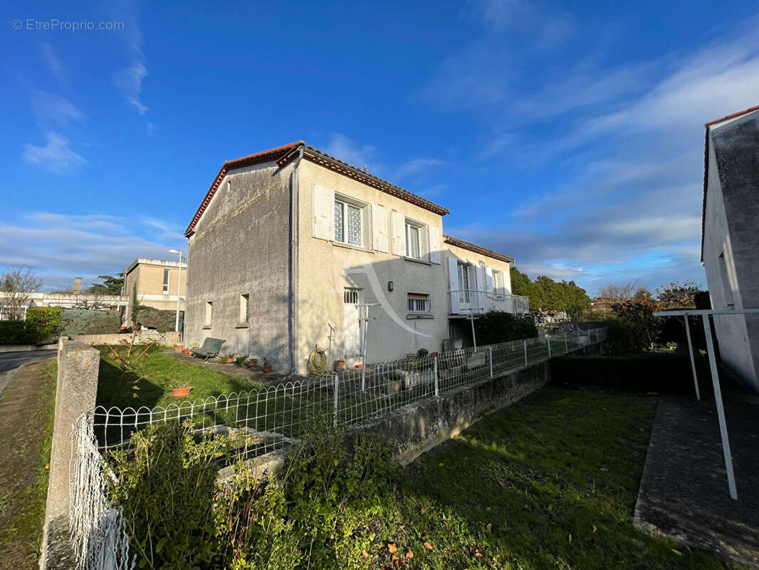 Maison 111 m² à Castelnaudary  - photo 4