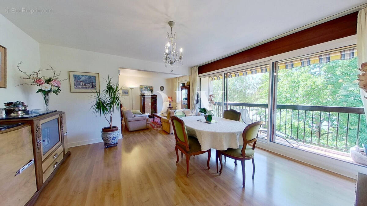 Appartement à FONTAINEBLEAU
