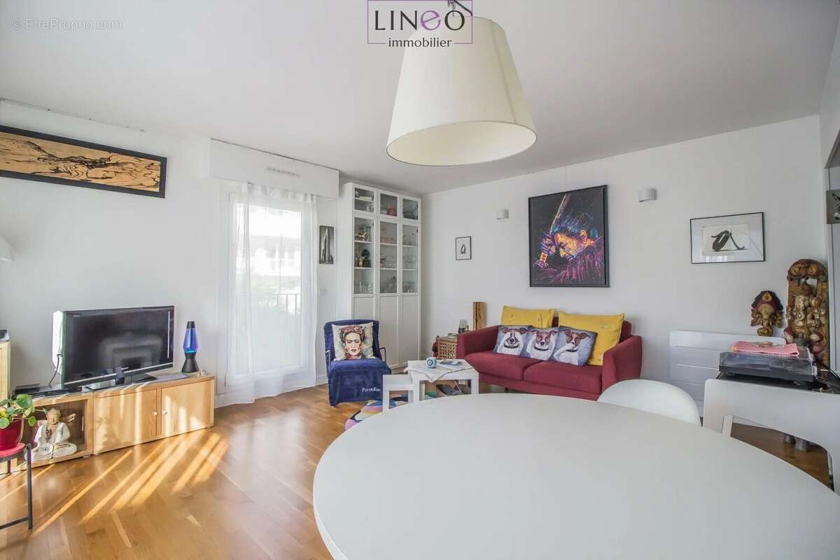 Appartement à THIAIS